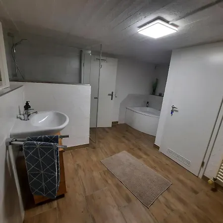 아파트 Ferienunterkunft Mit Aussicht In